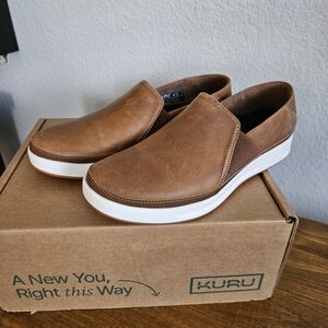 KURU Atla Tan Slip-On Loafers. Womens 9 Or Mens 7.5